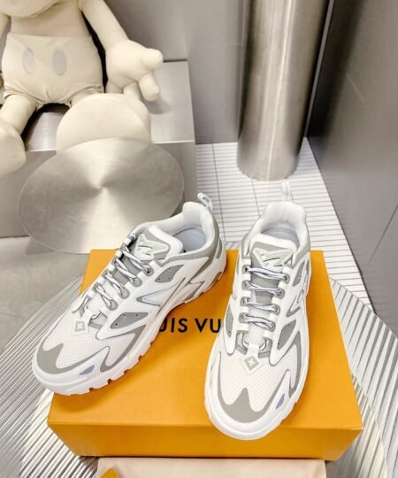 Louis Vuittion LV Runner Tatic Sneaker White For Men LV 1A9TUZ