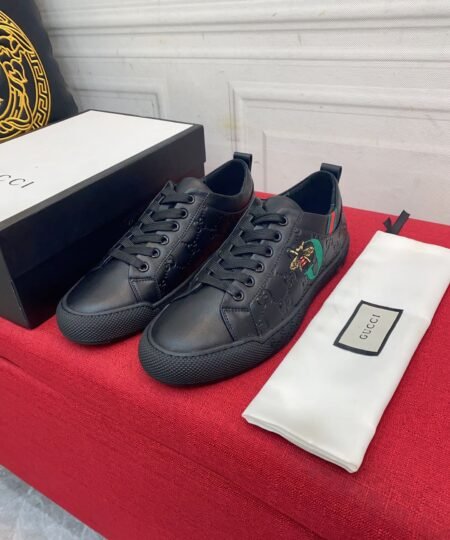 Gucci Men’s Ace GG Embossed Sneaker With G And Bee Black For Men ‎‎625787