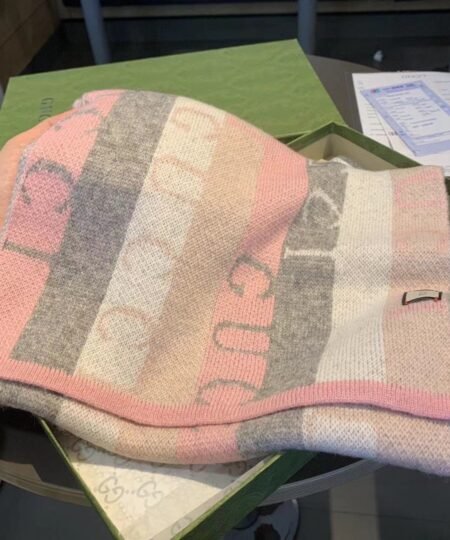 Gucci Wool Multicolor Line in Grey and Pink Scarf 150cm/71in