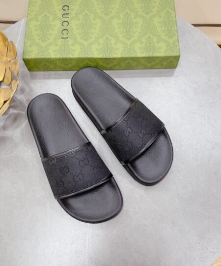 Gucci Men’s GG Slide Sandal Black For Men 407345