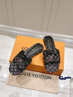 Louis Vuitton Flat Black For Women 