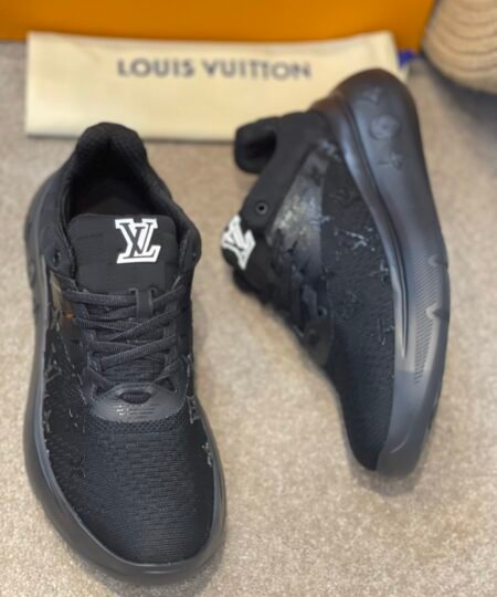 Louis Vuittion Show Up Sneaker Black For Men LV 1A9JRI
