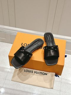 Louis Vuitton Flat Black For Women 