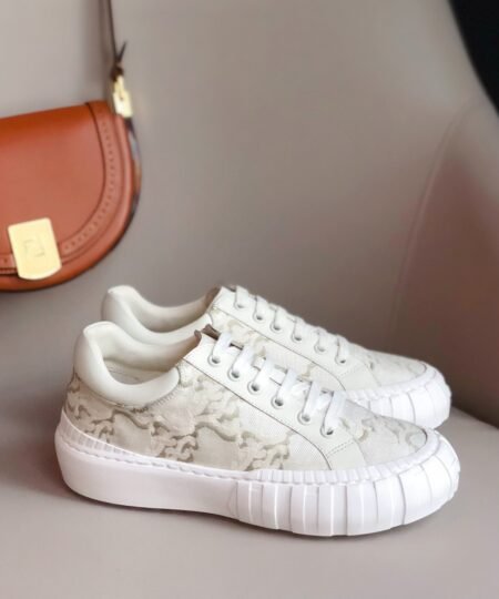 Fendi Force Low Tops Sneakers White For Men 7E1520