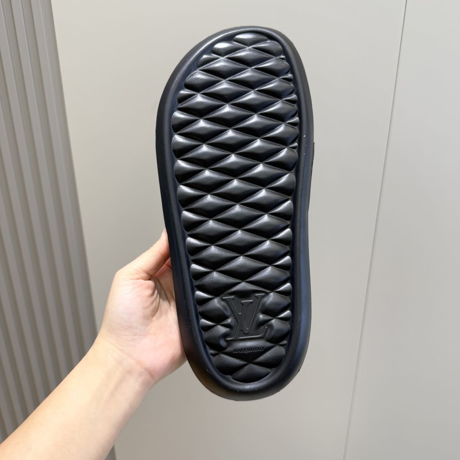 Louis Vuitton Waterfront Mule White Multicolored For Men - Image 4