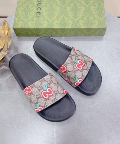Gucci Women’s Slide Sandal With GG Apple Black For Women 407345