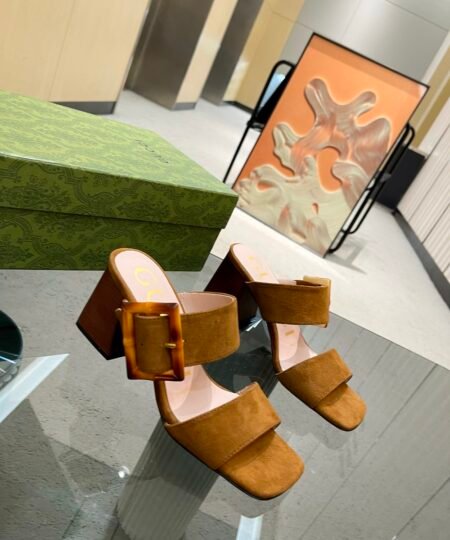 Gucci Women’s Sandal With Bamboo Buckle Brown For Women GG‎