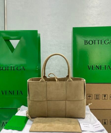 Bottega Veneta Small Arco Tote Bag Brown, For Women, Women's Bags 14.2in/36cm
