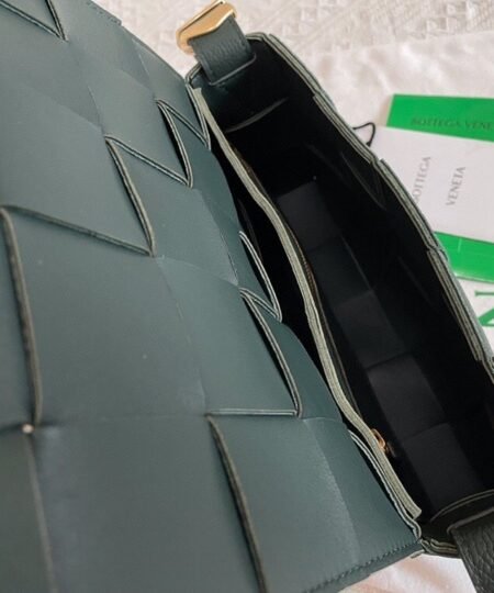 Alternative view of Bottega Veneta Cassette Raintree, For Women, Women’s Bags 9.1in/23cm 666870V17H13035