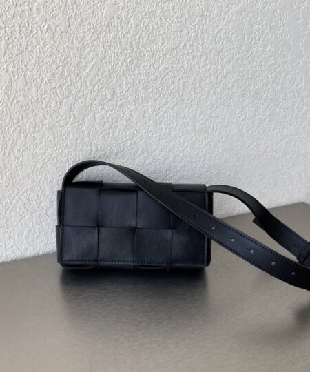 Bottega Veneta Belt Cassette Black, For Women, Women’s Bags 7in/18cm 668572VMAY18425