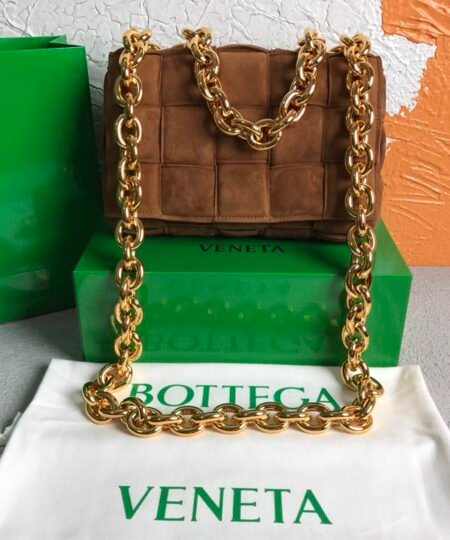 Bottega Veneta Chain Cassette Acorn, For Women, Women’s Bags 10.2in/26cm 631421V04N07745