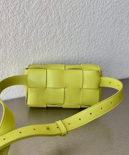 Bottega Veneta Belt Cassette Acid Kiwi, For Women, Women’s Bags 7in/18cm 668572VMAY17301