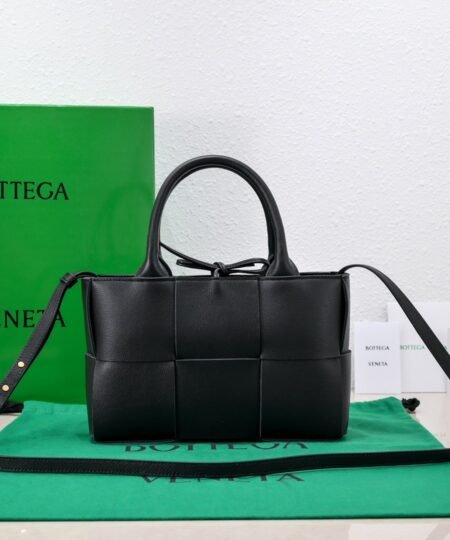 Bottega Veneta Mini Arco Tote Bag Black, For Women, Women's Bags 9.8in/25cm 709337VCP118425