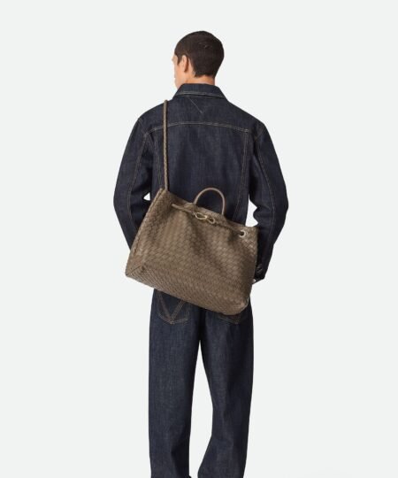 Alternative view of [True-to-ORIGINAL] Bottega Veneta Large Andiamo Pinecone 42cm/16.5in 766019VCPP12383