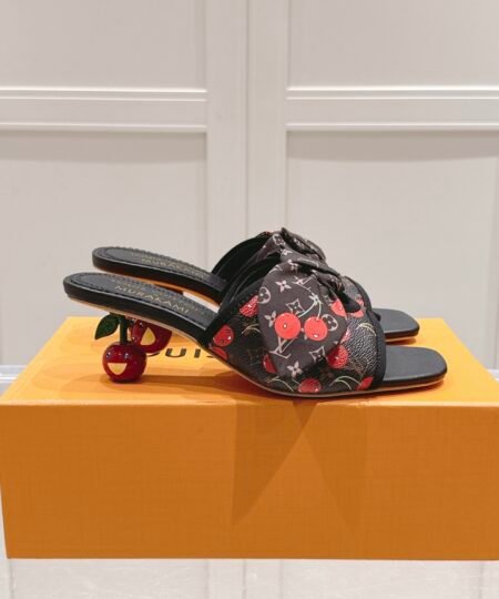 Alternative view of Louis Vuitton Sandals Black For Women