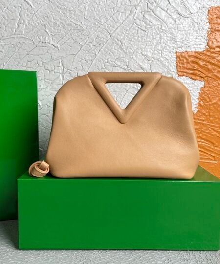 Bottega Veneta Point Brown, For Women, Women’s Bags 8.6in/22cm