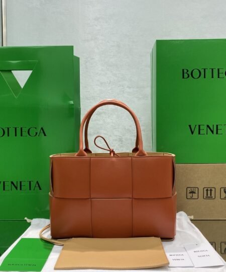 Bottega Veneta Small Arco Tote Bag Orange, For Women, Women's Bags 14.2in/36cm
