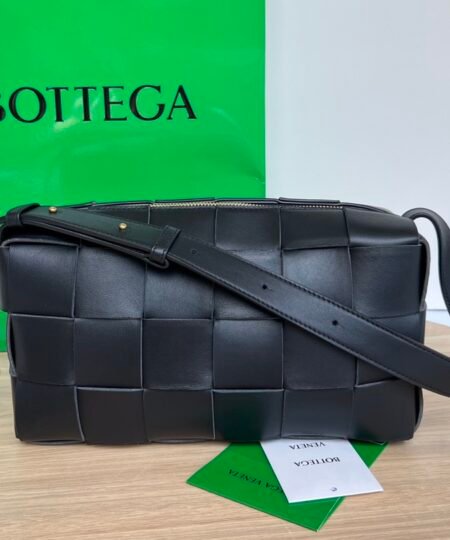 Bottega Veneta Brick Cassette Black, For Women, Women's Bags 11in/28cm