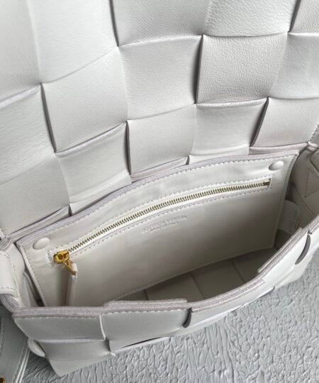 Alternative view of Bottega Veneta Cassette White, For Women, Women’s Bags 9.1in/23cm 578004VMAY19007