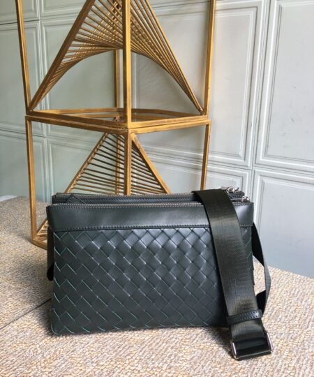 Bottega Veneta Classic Intrecciato Green, For Women, Women’s Bags 10.2in/26cm