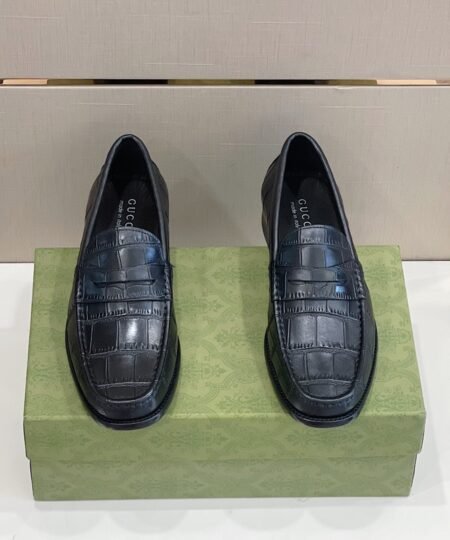 Gucci Men’s Horsebit Crocodile Loafer Black For Men 699501 0GQ00