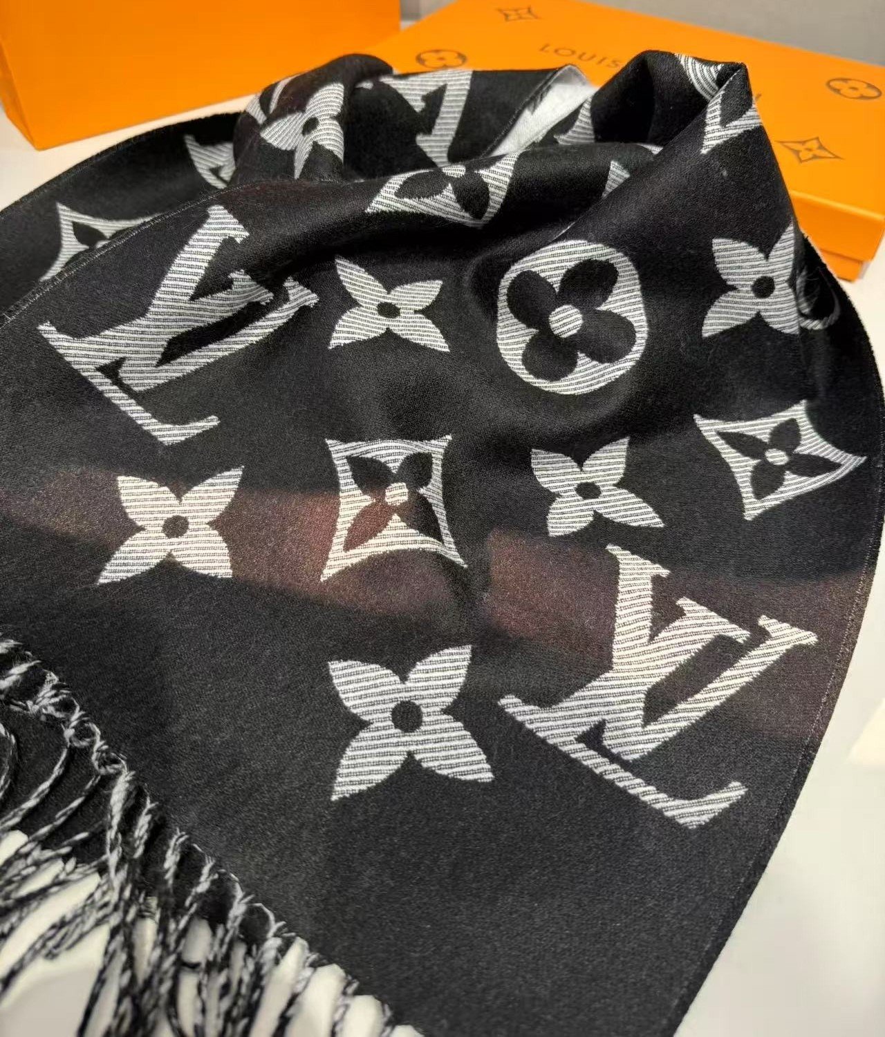 Louis Vuitton LV Essential Scarf Black For Women - Image 6