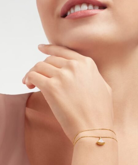 Alternative view of Bvlgari Divas’ Dream Bracelet Yellow Gold For Women 358420