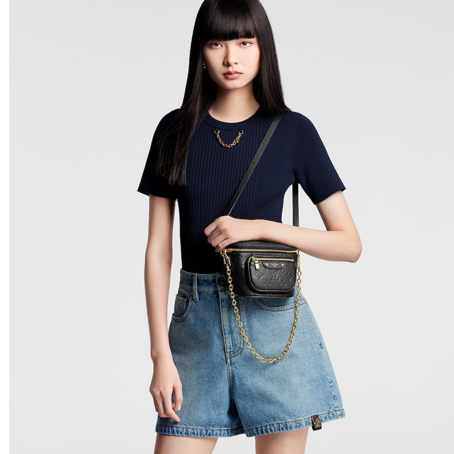 Louis Vuitton Mini Bumbag Monogram Empreinte Black 17cm/6.7in M46917 - Image 4