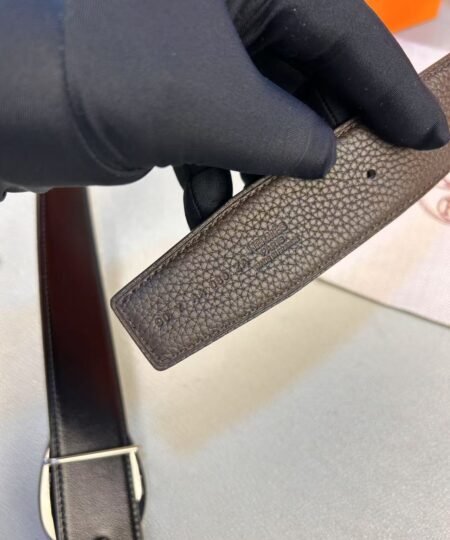 Alternative view of Hermès Luck Belt Buckle Reversible Leather Strap 38mm Noir/Chocolat For Men H010412CK05