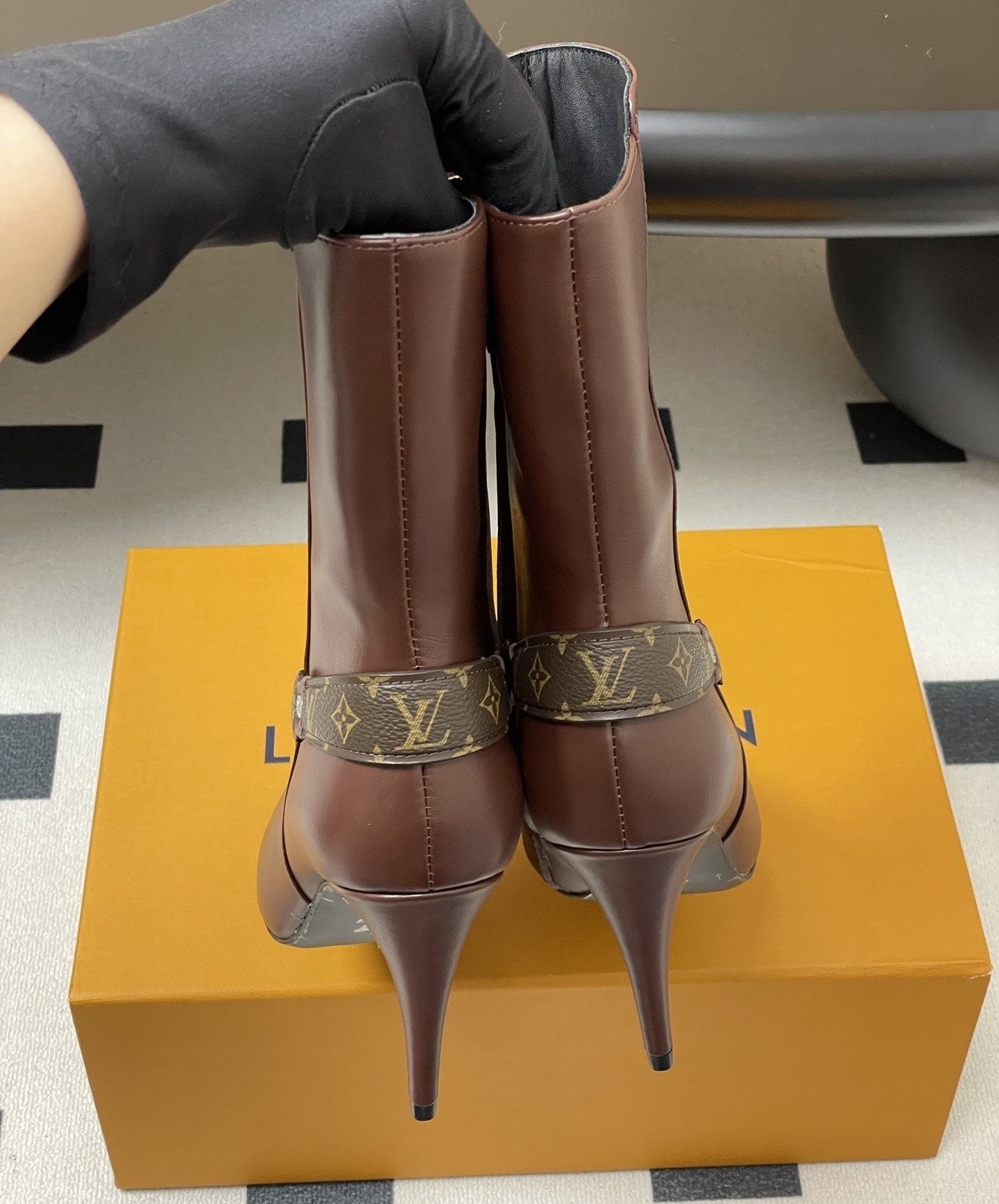 Louis Vuitton Berlin Open Toe Ankle Boot Bordeaux Red For Women 1AICLT - Image 8