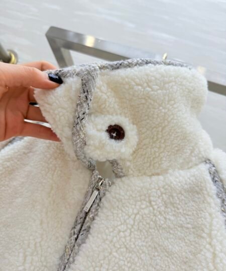 Alternative view of Chanel Clothes – Teddy fleece Jacket White For Women