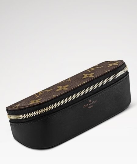 Alternative view of Louis Vuitton Sunglasses Pouch GM Monogram GI0633