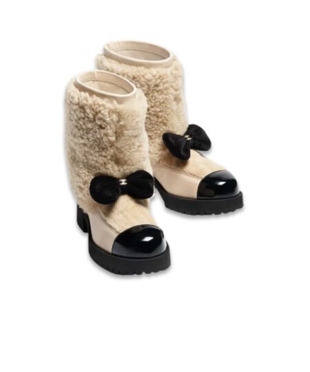 Chanel Shearling Ankle Short Boots Beige And Black 44mm For Women – G46636-B21528-U2879